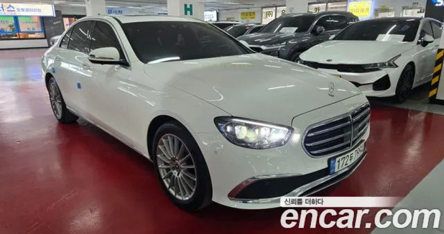 Mercedes-Benz E-Class 