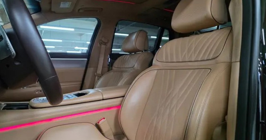 Genesis G90 