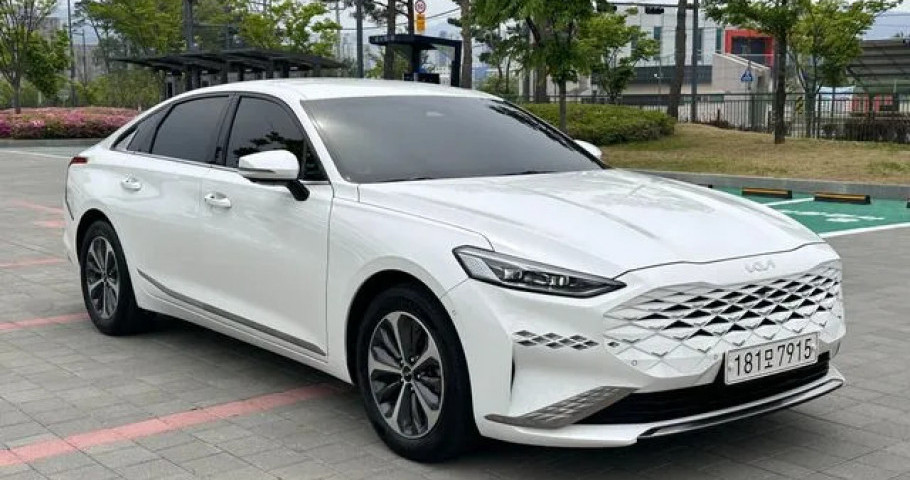 Kia K8 