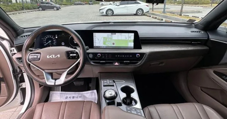 Kia K8 