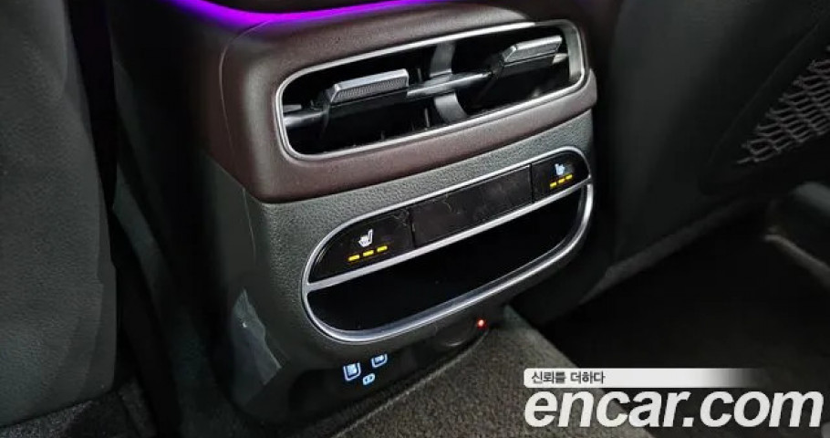 Genesis Gv70 