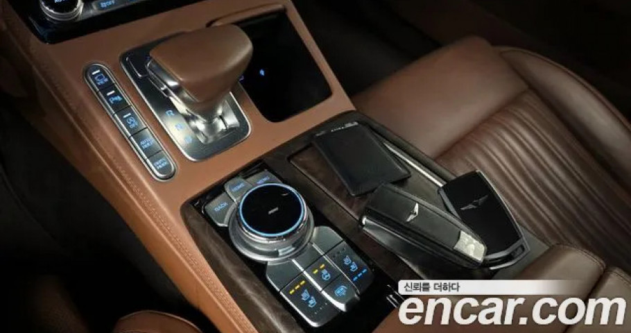 Genesis G90 
