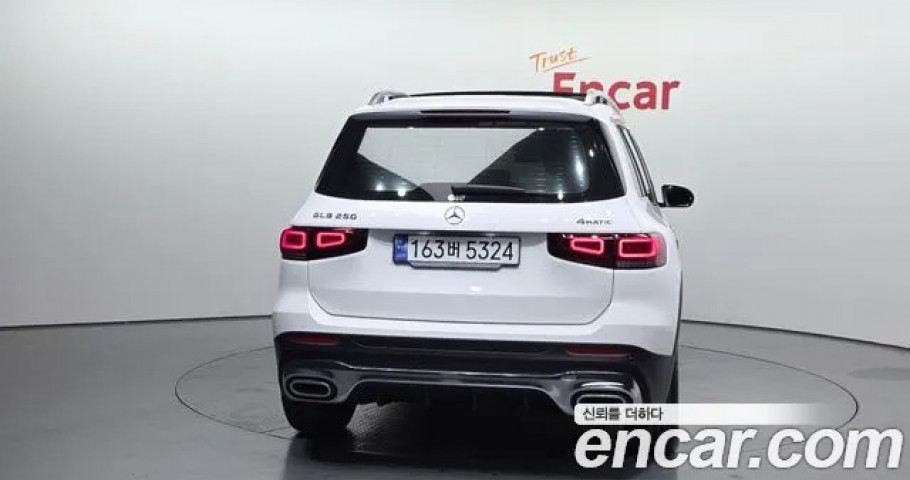 Mercedes-Benz Glb-Class 