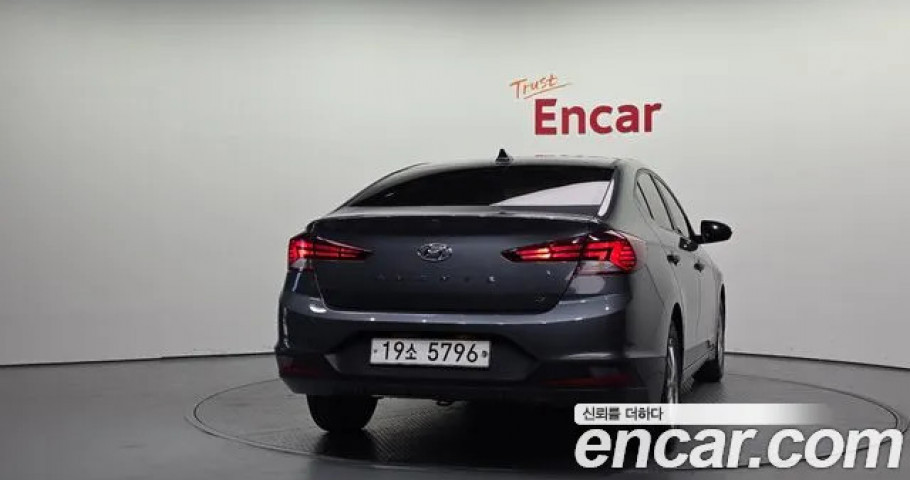Hyundai Avante (Elantra) 