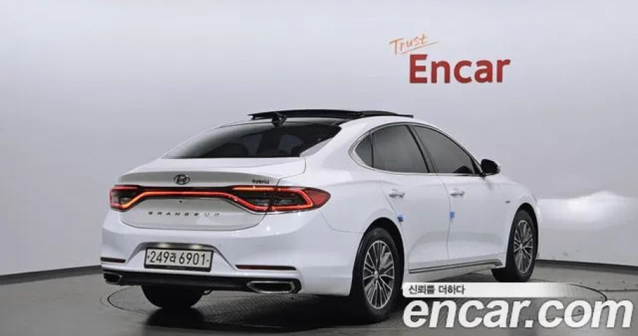 Hyundai Grandeur 
