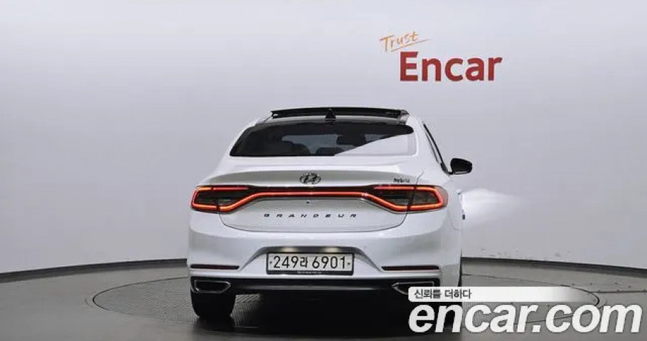Hyundai Grandeur 