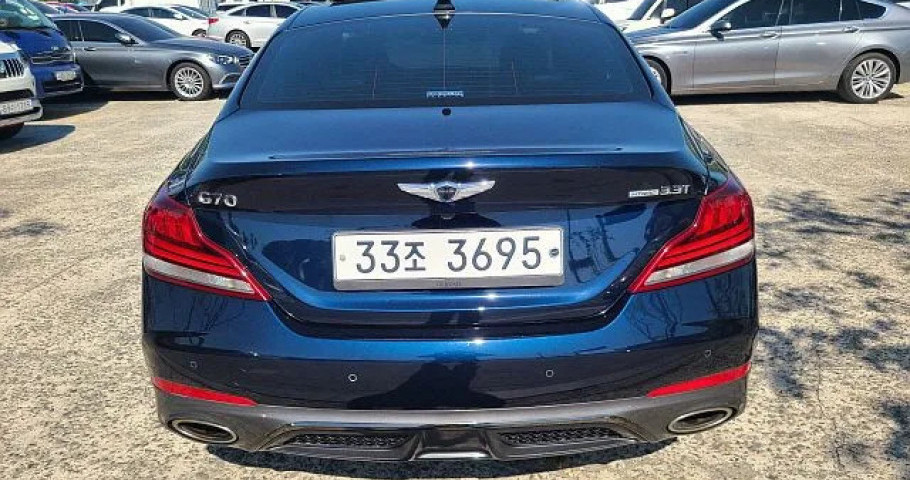 Genesis G70 