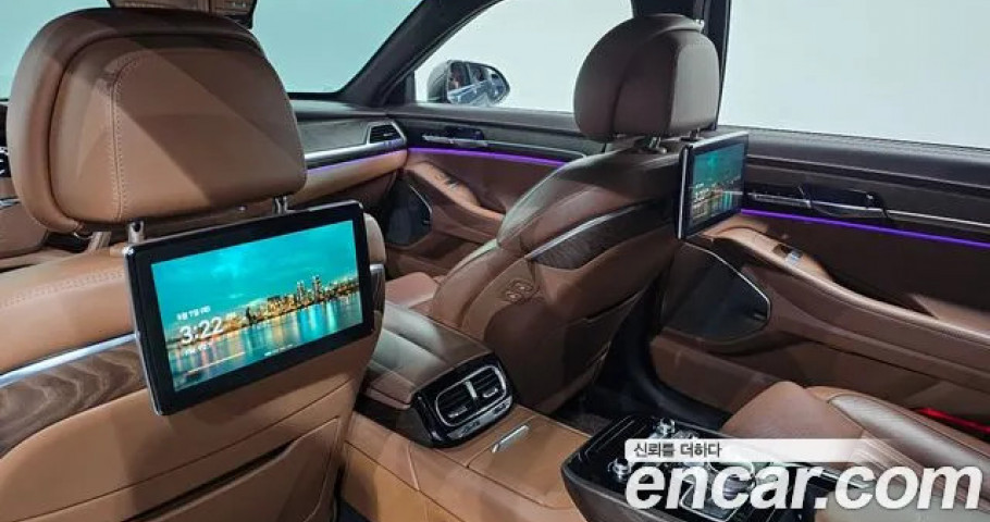 Genesis G90 