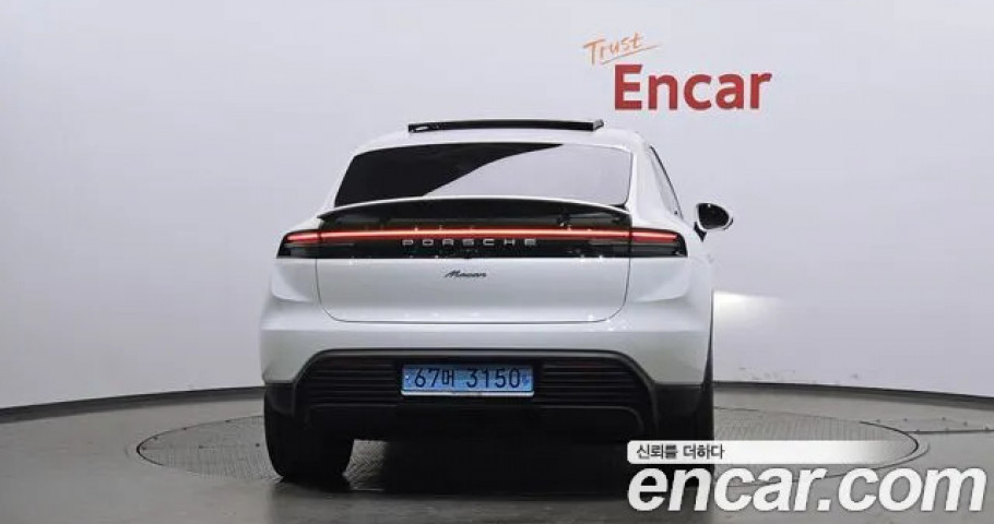 Porsche Macan 