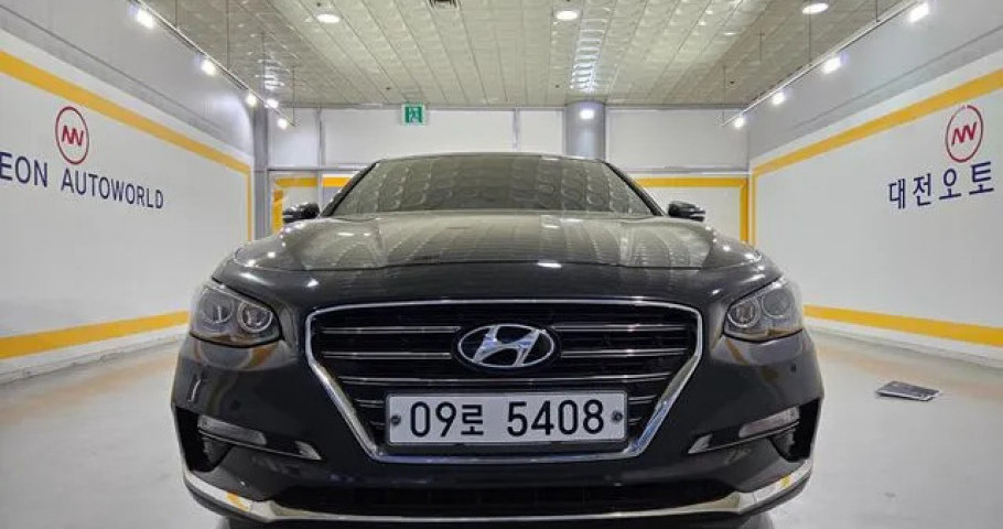 Hyundai Grandeur 