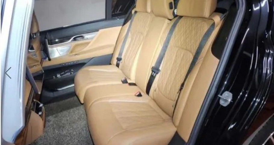 Bmw 7-Series 