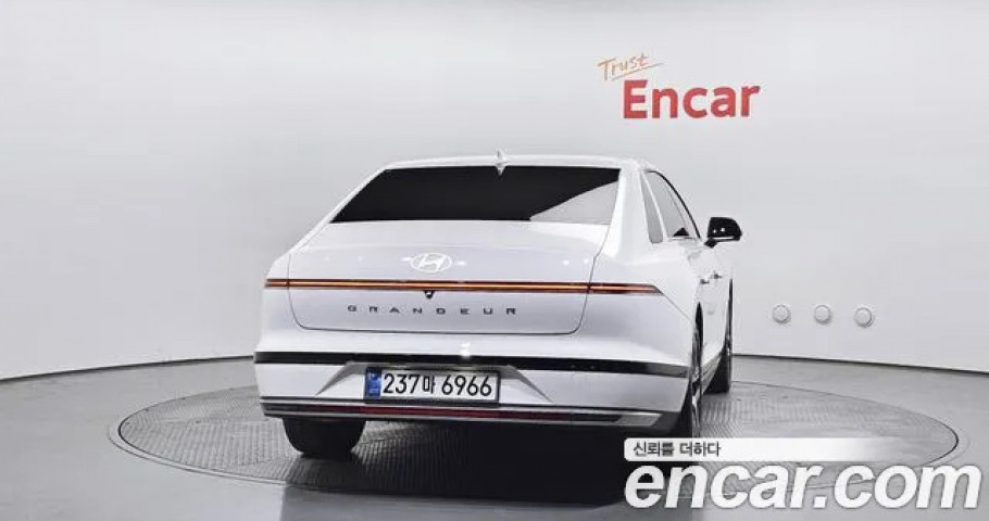 Hyundai Grandeur 