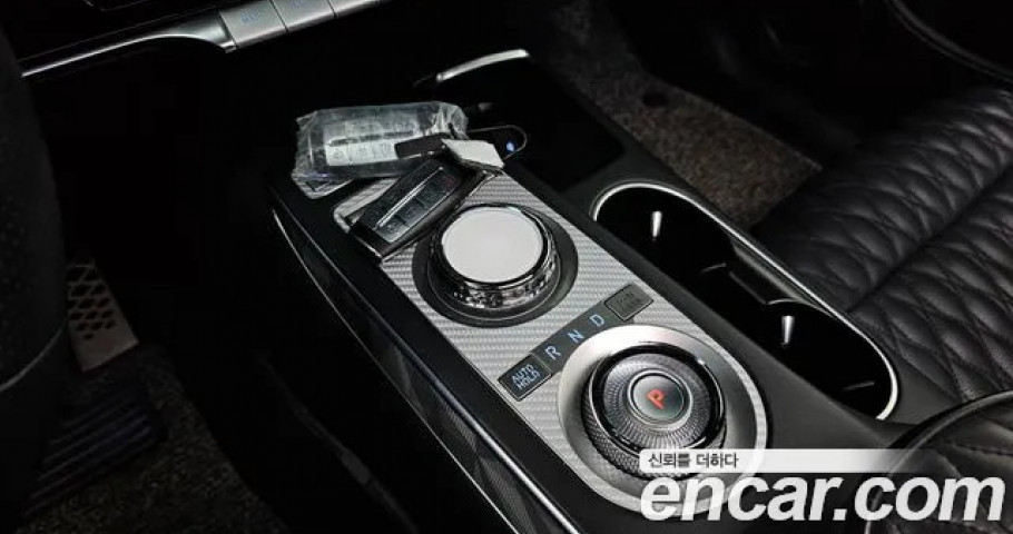 Genesis Gv70 