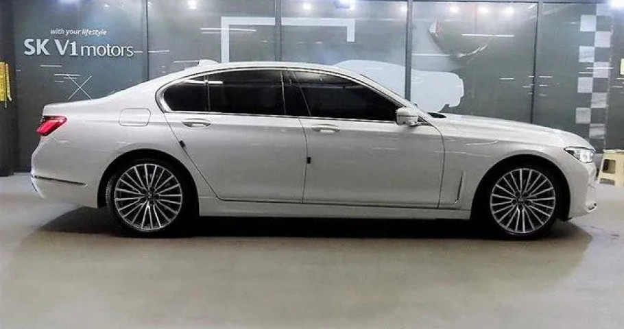 Bmw 7-Series 