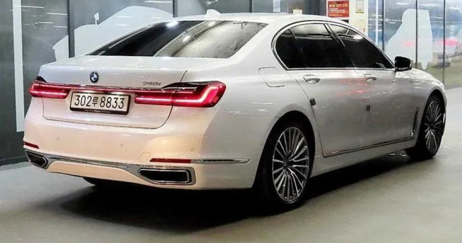 Bmw 7-Series 