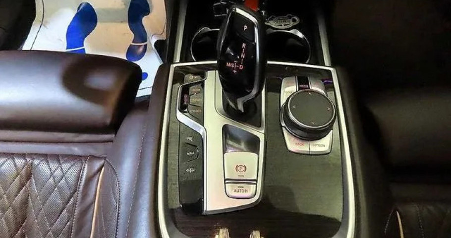 Bmw 7-Series 