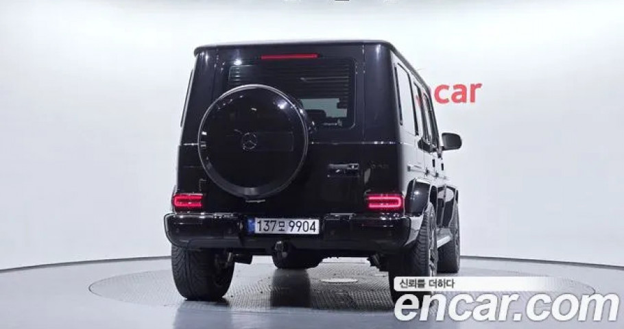 Mercedes-Benz G-Class 