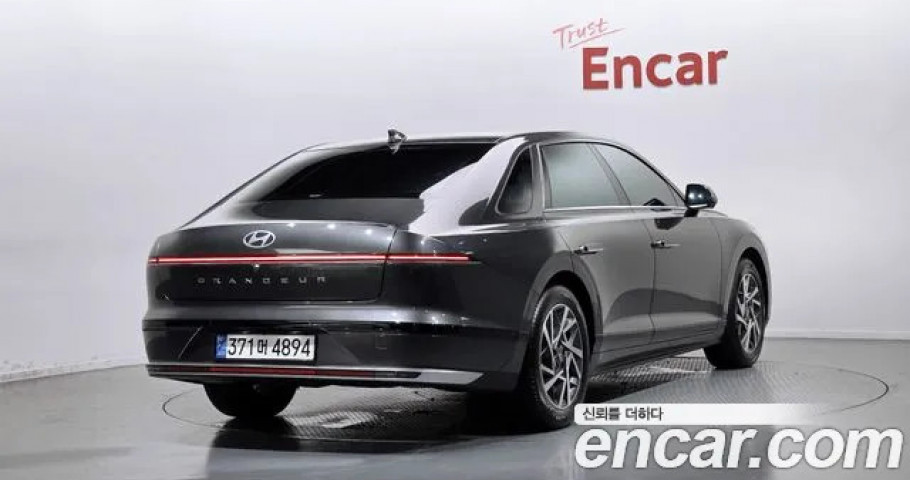 Hyundai Grandeur 