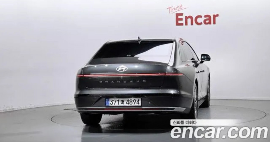 Hyundai Grandeur 