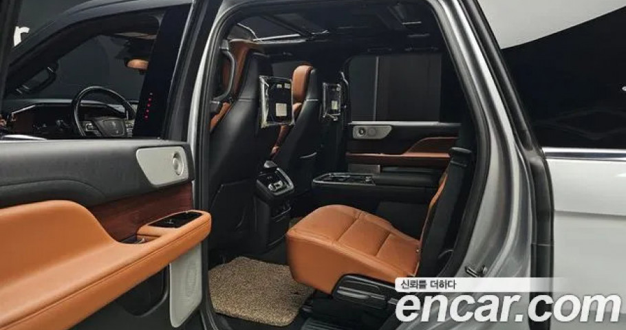 Lincoln Navigator 