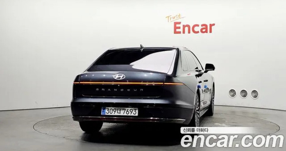 Hyundai Grandeur 