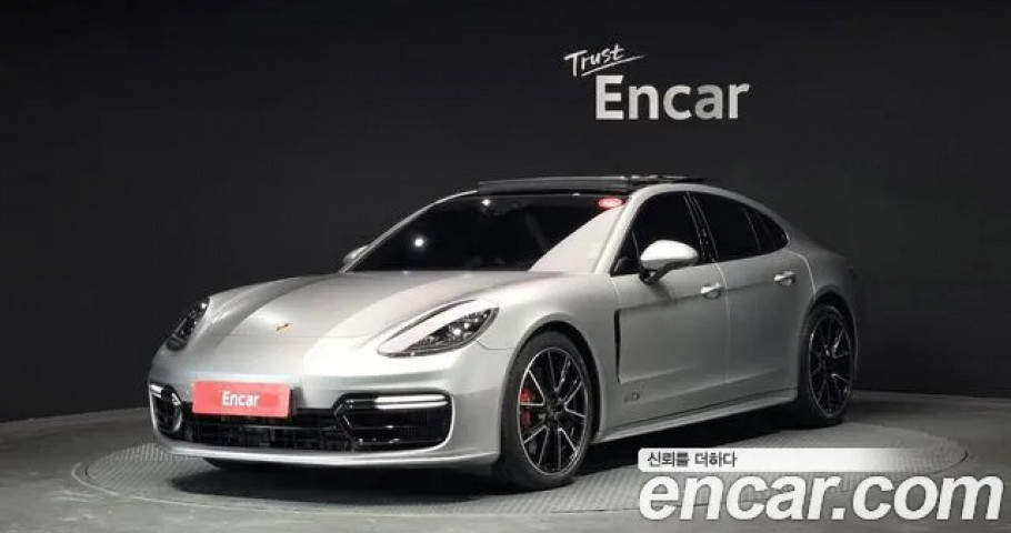 Porsche Panamera 