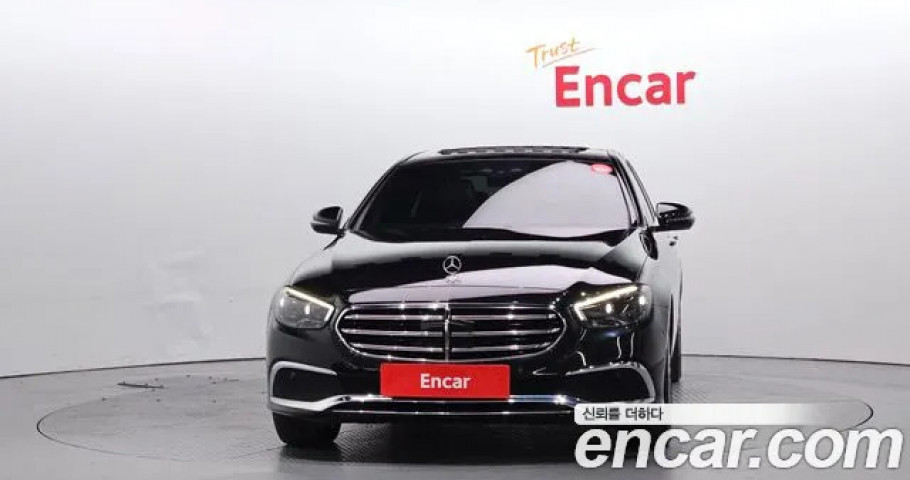 Mercedes-Benz E-Class 