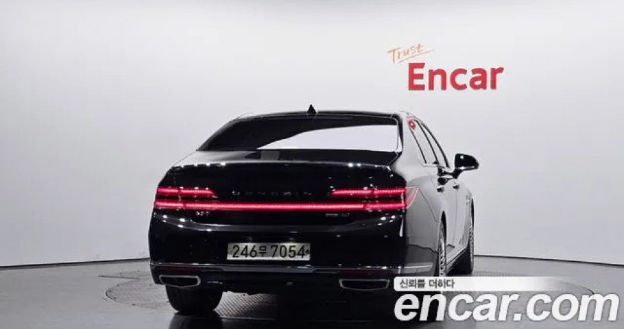 Genesis G90 