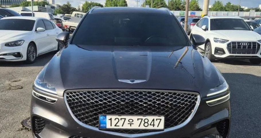 Genesis Gv70 