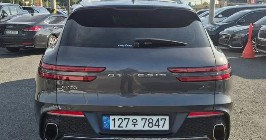 Genesis Gv70 