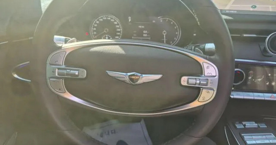 Genesis Gv70 