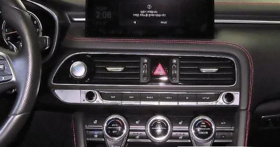 Genesis G70 