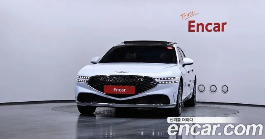 Genesis G90 
