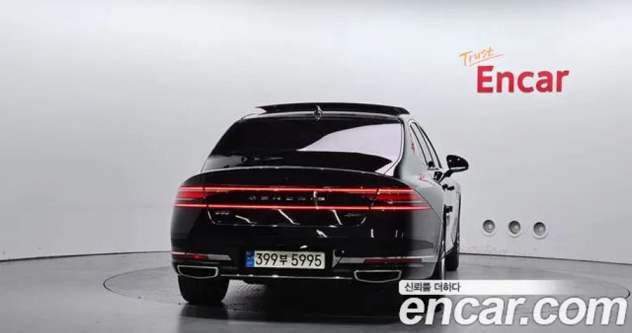 Genesis G90 