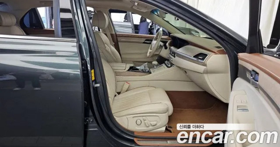 Genesis G90 