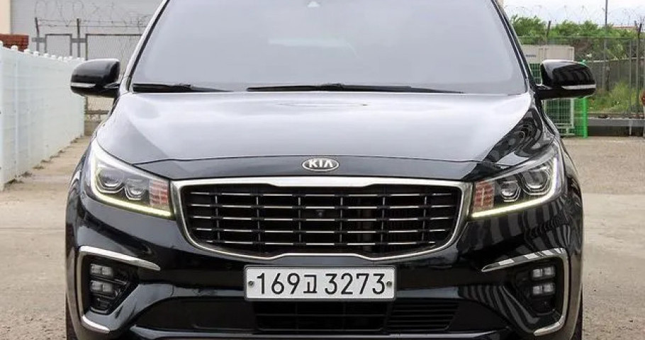 Kia Carnival 