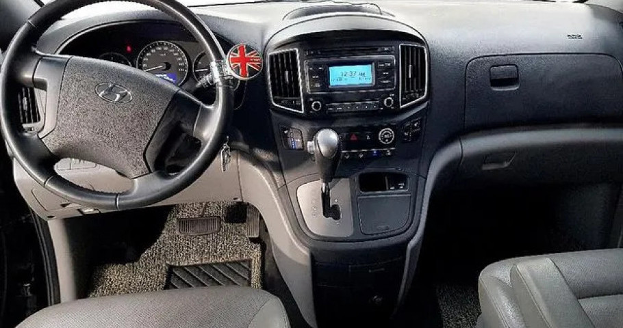 Hyundai Starex 