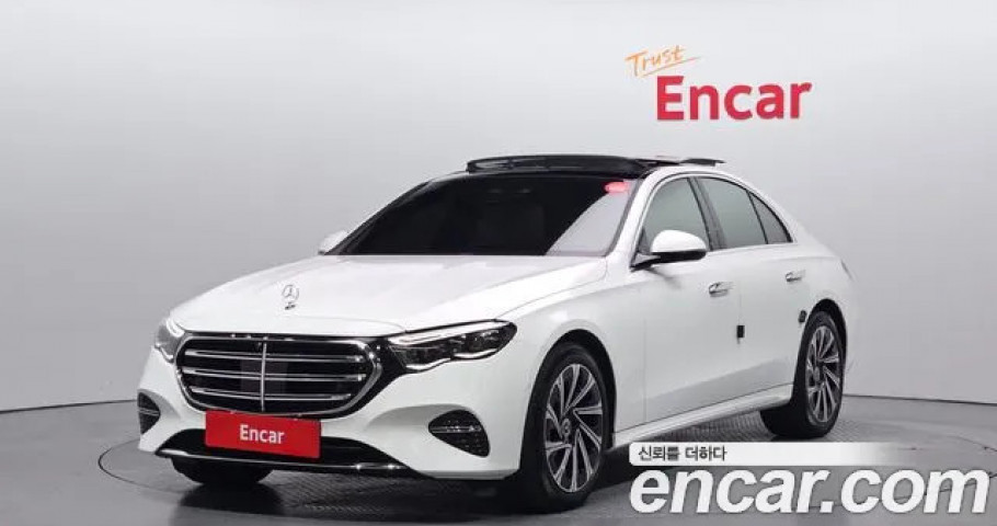 Mercedes-Benz E-Class 