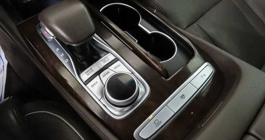 Kia K9 