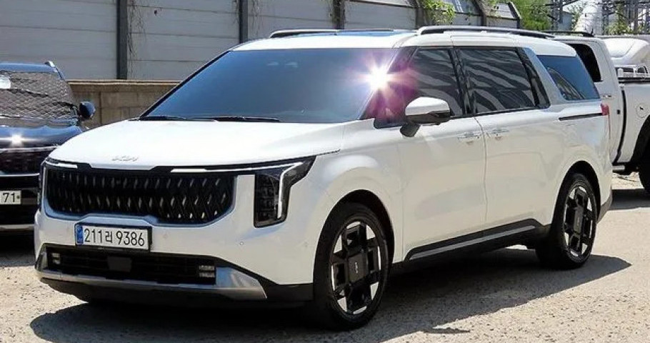 Kia Carnival 