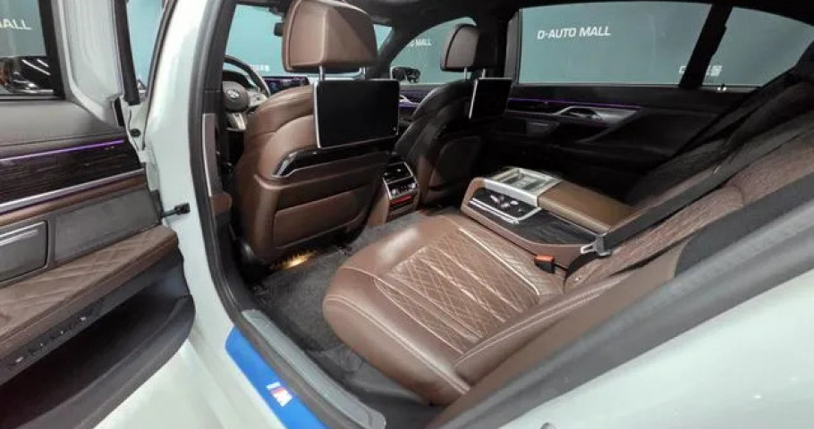 Bmw 7-Series 