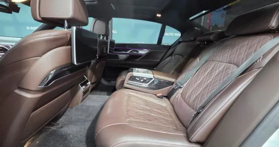 Bmw 7-Series 