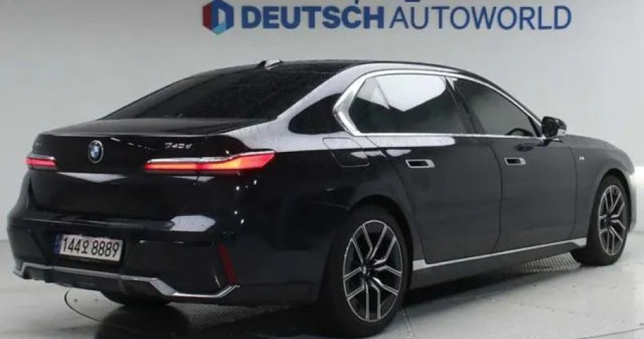 Bmw 7-Series 