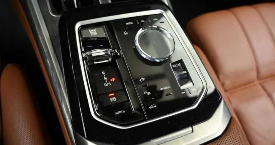Bmw 7-Series 