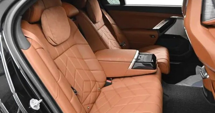 Bmw 7-Series 