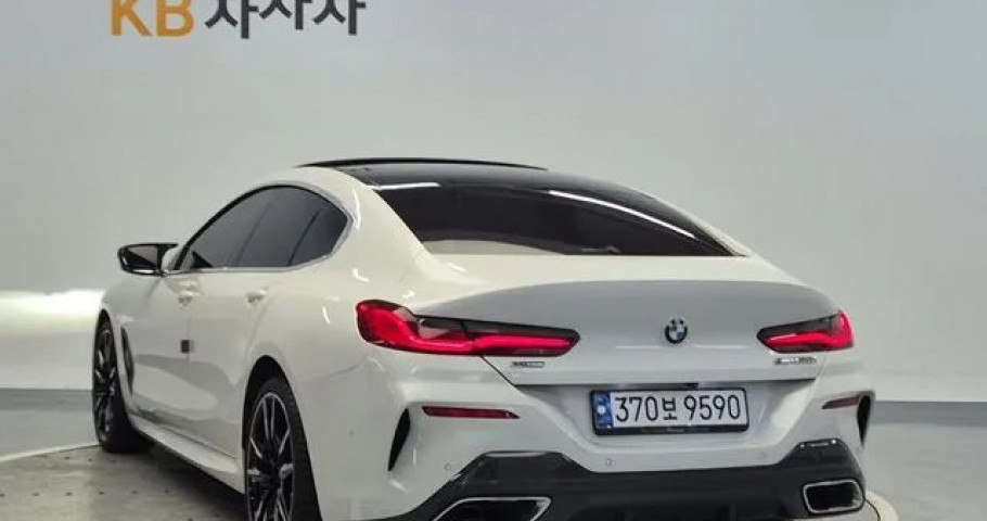 Bmw 8-Series 