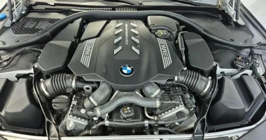 Bmw 8-Series 