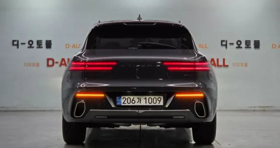 Genesis Gv70 