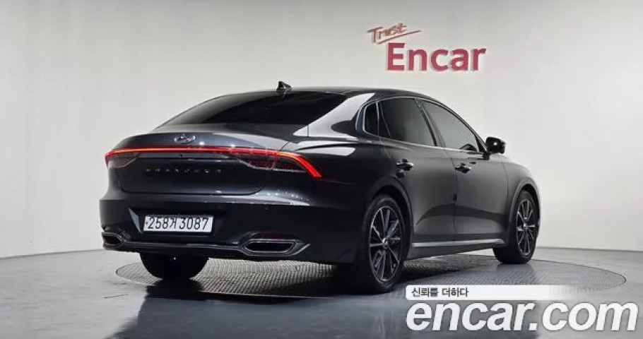 Hyundai Grandeur 