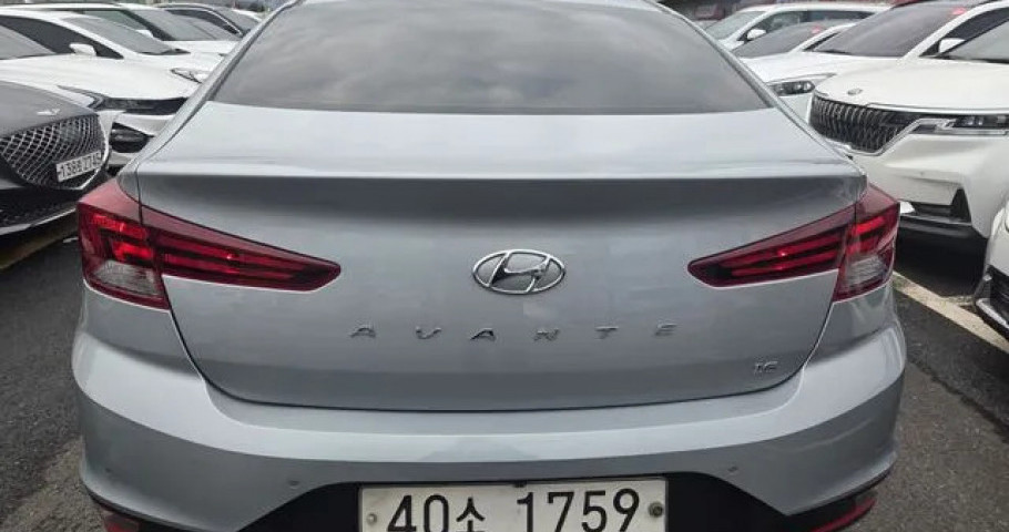 Hyundai Avante (Elantra) 